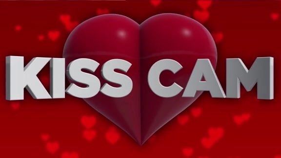 WoS Kiss Cam
